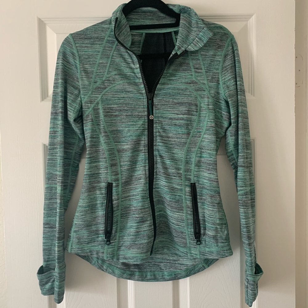 Lululemon green zip up jacket size 8